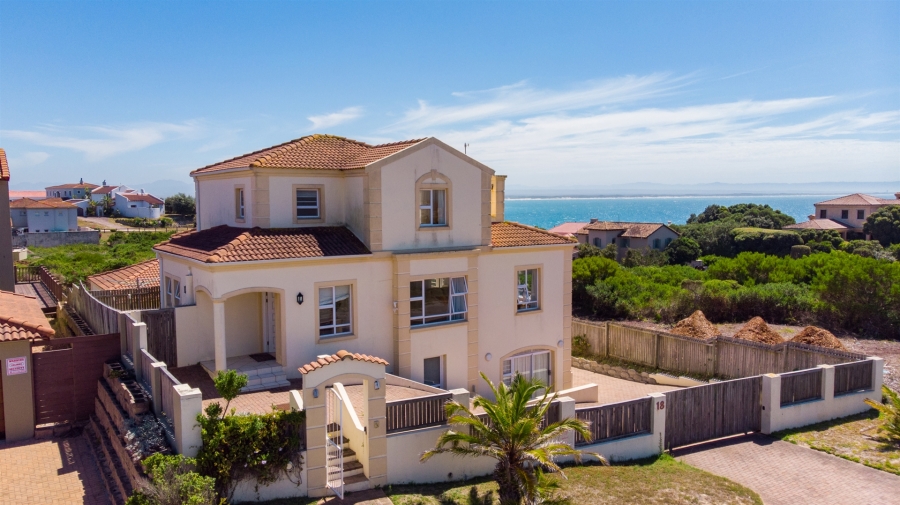 4 Bedroom Property for Sale in St Francis On Sea Eastern Cape